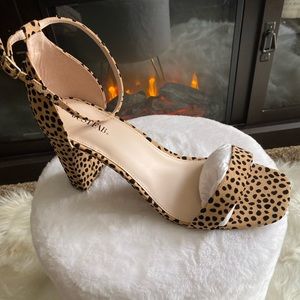 Cheetah print heels size 12
